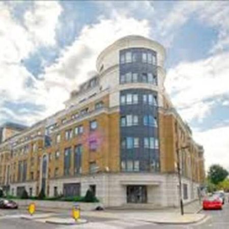 A 2 Standard Bedrooms Flat London Exterior foto