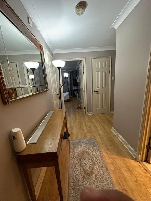 A 2 Standard Bedrooms Flat London Exterior foto
