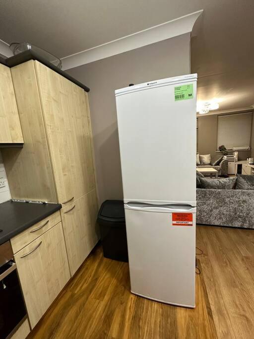 A 2 Standard Bedrooms Flat London Exterior foto